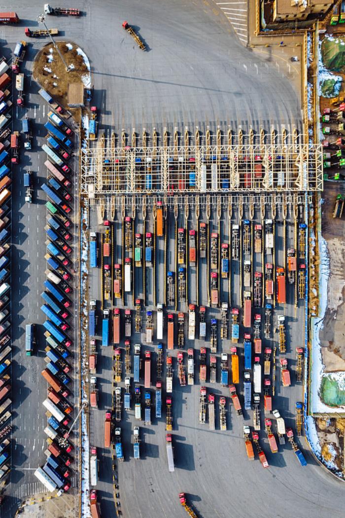 俄堪察加半岛附近海域接连地震 当地发布海啸预警