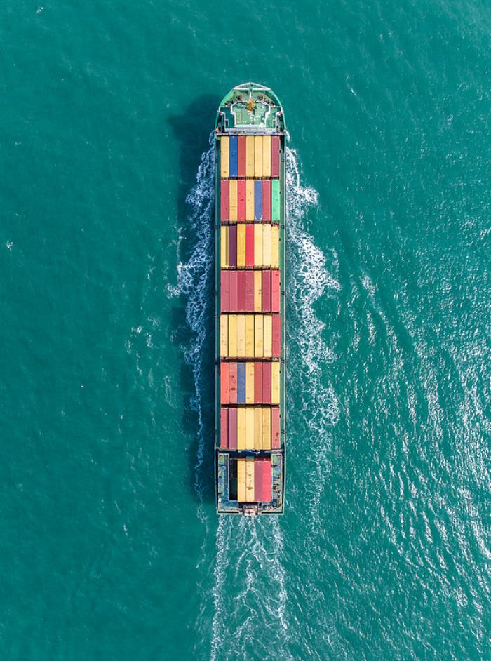 美国4月1日至8日进口订单大降64%！