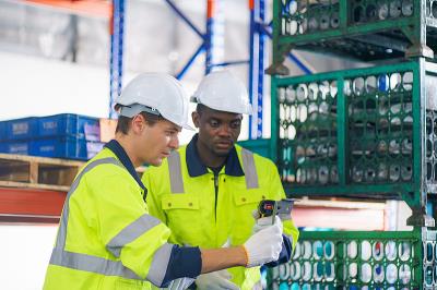 润邦股份董事长刘中秋辞职