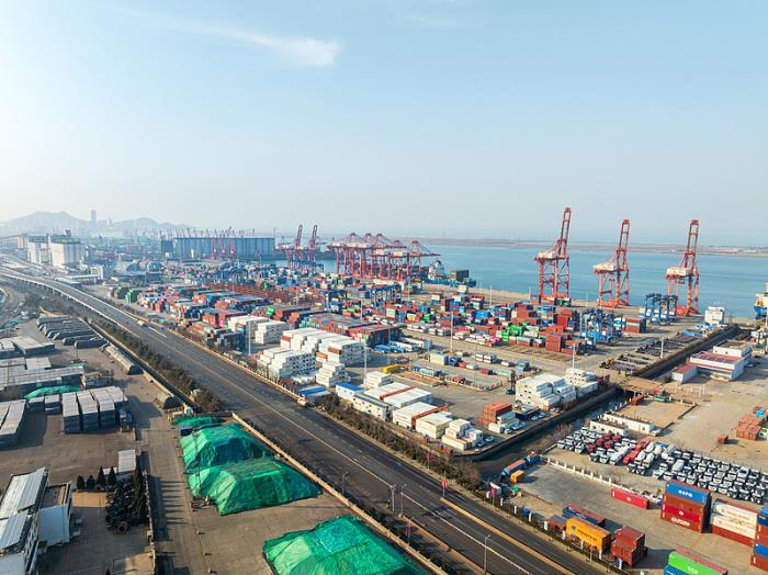 特朗普强硬发声：即刻斩断与加拿大贸易谈判（7 天内将公布新关税）