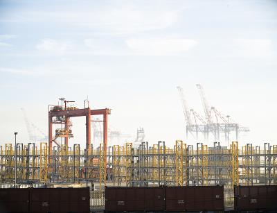 首次！伊媒公布扣押集装箱船画面