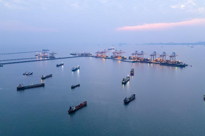 大雾冲击跨境物流：美森快船延误事件分析与行业应对