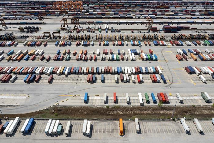 想对中印加征100%二级关税？美国逼欧盟：你先来