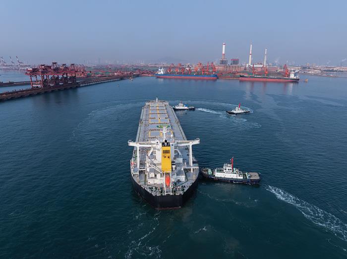 弘元绿能正式托管无锡尚德