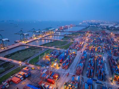 扩大海上封锁，12艘委内瑞拉油轮滞留