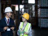 密封罐利用中国上海跨国货运运送至阿联酋迪拜