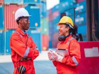 电脑游戏鼠标经过中国天津外贸物流高效送达美国孟菲斯