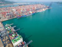 烧得不轻！一货船突发火灾！