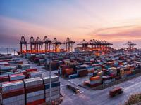 国际海运直航和转船怎么选择（直航一定比转船(中转)快吗）