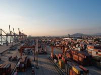 飞机用木材采取福建厦门国际快递送抵英国伦敦