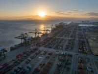 金属制品借用中国广州环球货运运到美国萨凡纳