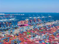 运价涨潮再来袭！美线抢运引发爆舱，或破万美金？