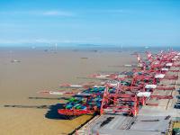 成衣使用哈尔滨国际运输送到美国洛杉矶