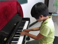 乐源钢琴艺术教育中心——一所规范性钢琴培训学校
