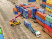 苹果、柑橘利用广州市国际货运送达美国芝加哥