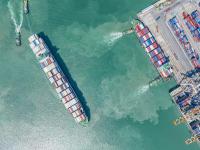 空调利用江苏连云港外贸物流送到印度尼西亚雅加达