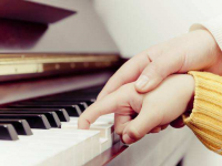 仙韵琴行——专注于钢琴培训行业