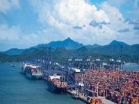 冰箱、洗衣机借助广东广州全球物流配送至巴西圣保罗