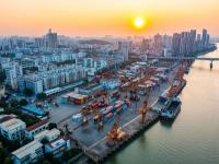 发电设备运用中国上海跨国货运配达马来西亚巴生港