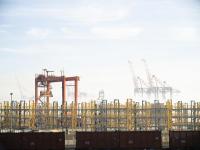 首次！伊媒公布扣押集装箱船画面