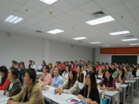 京华教育——专业致力于中、小学生的一对一个性化课外辅导和学习能力的培养