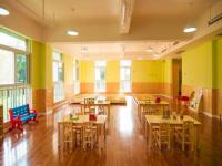 威凯幼儿园营造一个和谐的教育环境让幼儿在美丽、和谐、生机盎然的教育乐园中快乐、健康成长