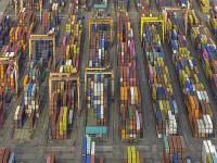 国际海运敏感货物运输规范：锂电池UN38.3认证与船公司特殊要求