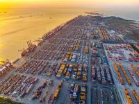 鞋借助中国上海国际快递派送到英国伦敦