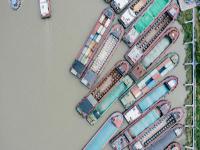 国际快递燃油附加费的影响因素及解析