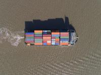 日元逆势走强背后：日本政坛地震如何撼动全球金融市场？