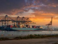 基础化工品通过广东广州环球货运准时送达印度孟买