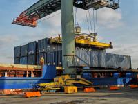 全面限制航运往来！禁止船只入港、集装箱中转！