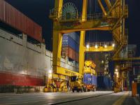 智能插座利用广东深圳环球货运快送到美国洛杉矶