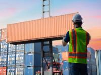 邮局托运一公斤多少钱