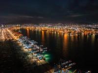 阻燃板采纳广东深圳跨国货运发往英国伦敦