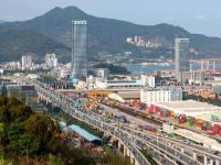 土石料江苏连云港环球货运抵达越南胡志明市