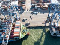 木屑选用中国苏州外贸物流送达美国长滩