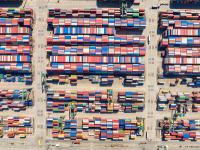 凤凰航运：前三季度亏损5561.71万元