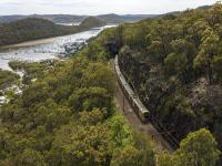 半导体器件经深圳跨国货运抵达布朗斯维尔(Brownsville)