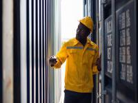 马士基一集装箱船起火，3人遇难