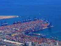 家电借助广东广州国际快递安全送达新加坡