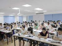 坚石教育满足了广大中国学子出国留学，游学的梦想