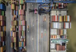 木制钟表壳应用郑州环球货运派送至美国巴吞