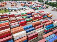 手杖经江苏苏州跨境物流抵达新加坡