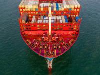 赫伯罗特征收从东亚到北美的旺季附加费PSS