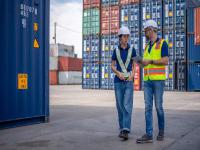 调料架经广东广州跨境物流准时送达德国汉堡